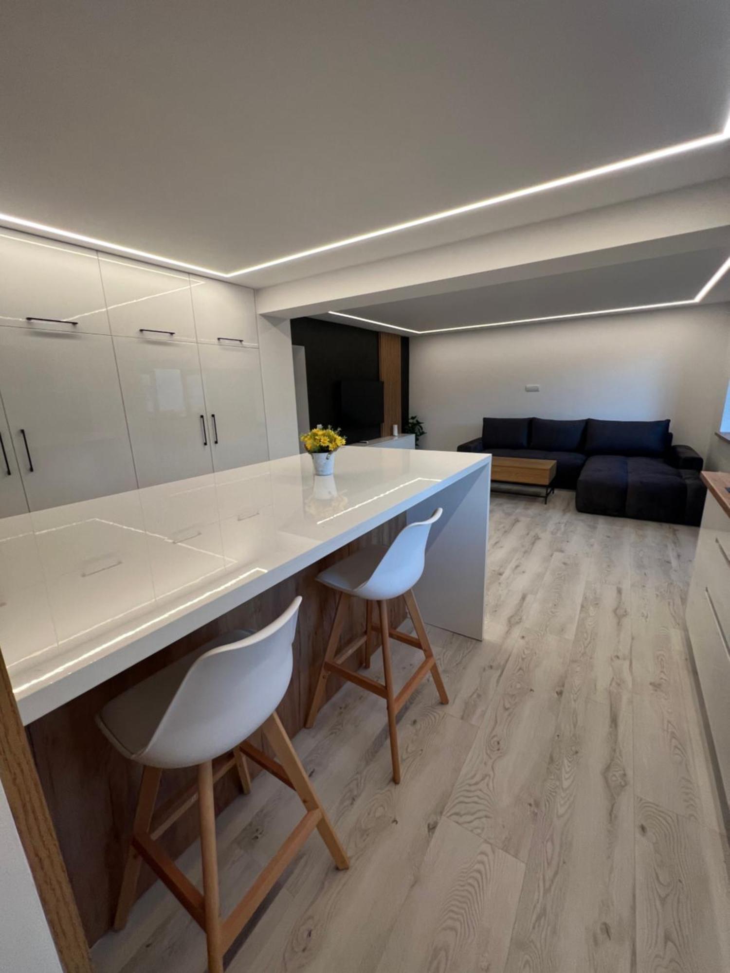 Modern Premium Apartment 1 Targoviste Exteriér fotografie